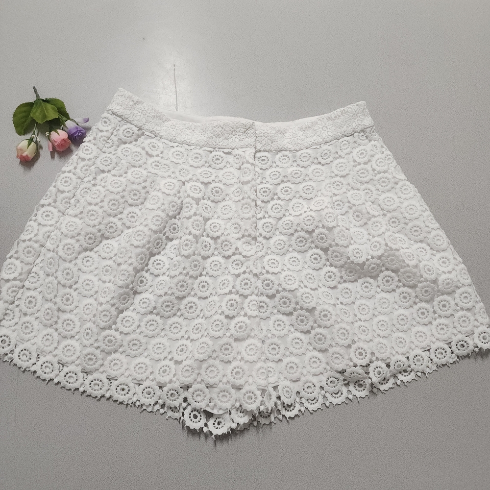 Michael Kors White Lace Shorts Small